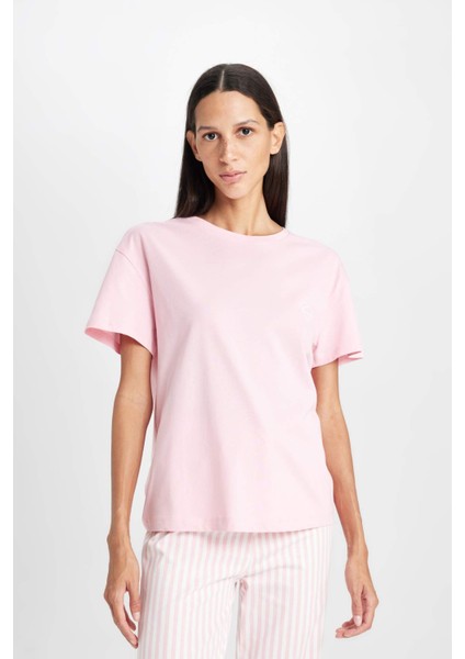 Kadın Fall in Love Regular Fit Bisiklet Yaka Basic Kısa Kollu Üst Alt Pijama Takımı D7540AX24AU