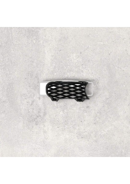 7L6853683A Tampon Izgarası SOL - Touareg 2003-2007