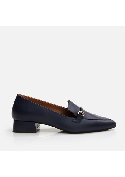 01AYH290820A680 Deri Lacivert Kadın Loafer