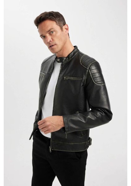 Siyah Slim Fit Dar Kesim Dik Yaka Fermuarlı Dört Cepli Astarlı Mevsimlik Hafif İnce Suni Deri Mont Ceket C6965AX24AU modelleri