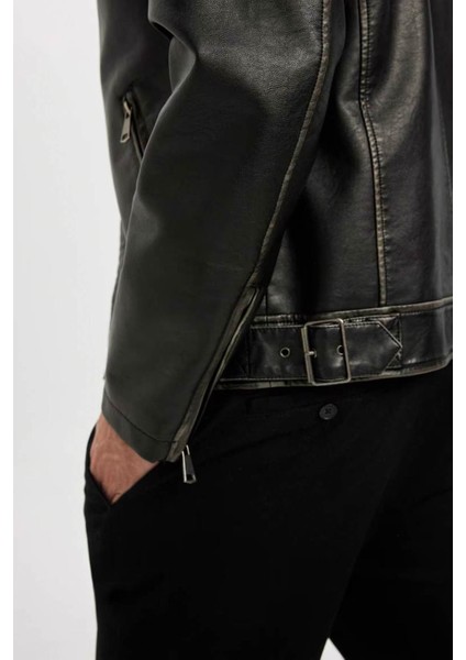 Siyah Slim Fit Dar Kesim Dik Yaka Fermuarlı Dört Cepli Astarlı Mevsimlik Hafif İnce Suni Deri Mont Ceket C6965AX24AU fırsatları