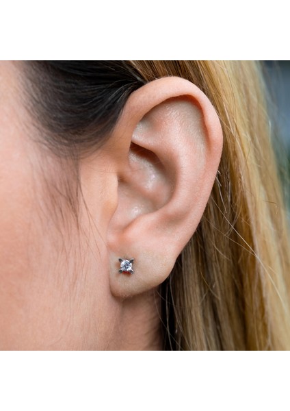 G Renk 0,30 Karat Pırlanta Tektaş Küpe fiyatları