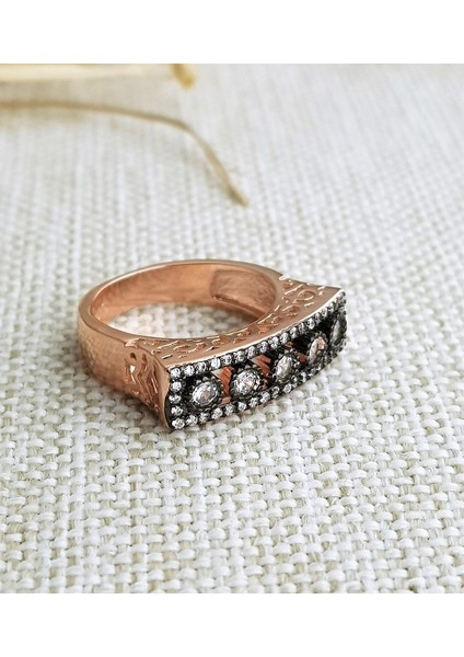 Elmas Montur Beştaş Gümüş Yüzük