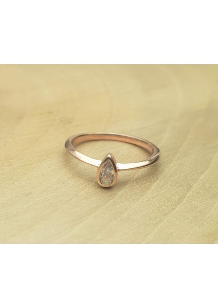 Su Damlası Tektaş Çıtır Gümüş Yüzük