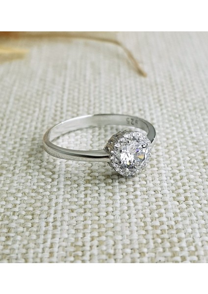 Papatya Tektaş Gümüş Yüzük