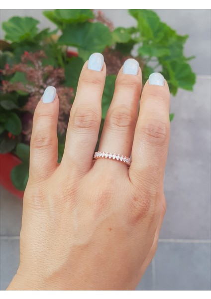 Pırlanta Model Tek Sıra Gümüş Yüzük