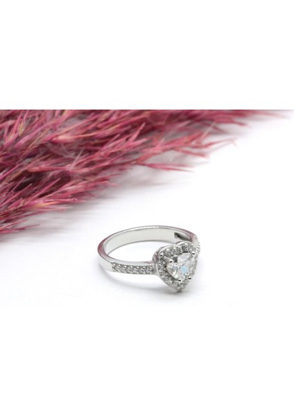 Kalpli Tek Taş Gümüş Yüzük