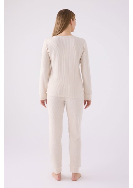 8922 Kadın Uzun Kol Pijama Takım fiyatları