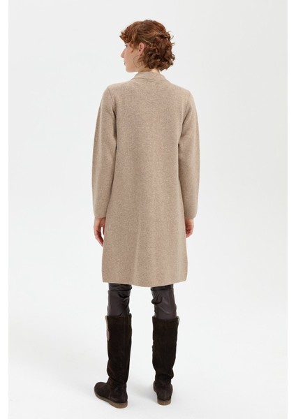 Kadın Dik Yaka Cebi Işlemeli Uzun Yün Kaban K.bej fırsatları