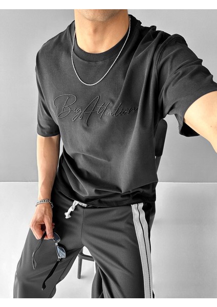 Erkek Oversize 'big Atlention' Işlemeli T-Shirt Siyah modelleri
