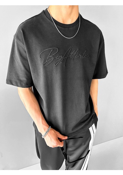 Erkek Oversize 'big Atlention' Işlemeli T-Shirt Siyah fırsatları