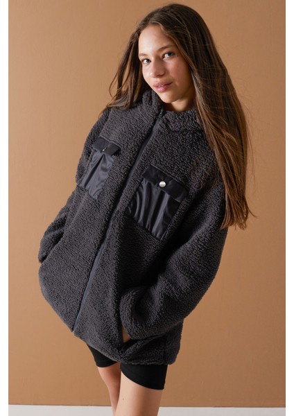 Füme Göğüs Cepli Kapüşonlu Kız Çocuk Peluş Hırka 19500 fiyatları