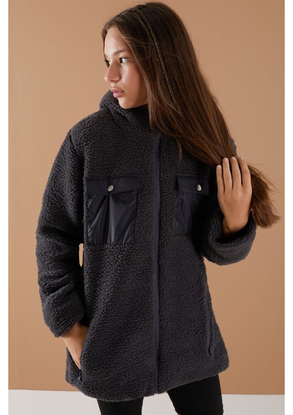 Füme Göğüs Cepli Kapüşonlu Kız Çocuk Peluş Hırka 19500 indirimleri