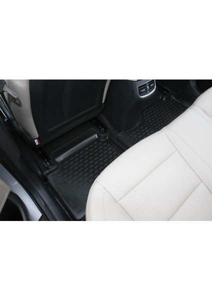 Novline Hyundai Elantra 3D Paspas Siyah 2016-2020 Arası fırsatları