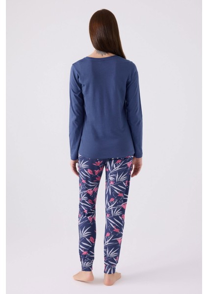 8902 Kadın Uzun Kol Pijama Takım modelleri
