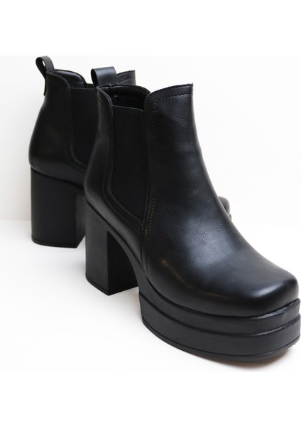Lastik Detaylı Platform Kalın Topuklu Kadın Bot fiyatları