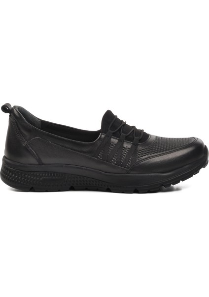 017-D Siyah Deri Kadın Günlük Ayakkabı