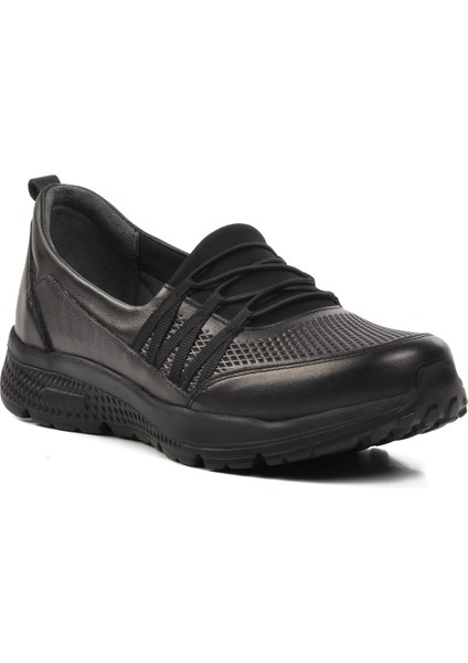 017-D Siyah Deri Kadın Günlük Ayakkabı modelleri