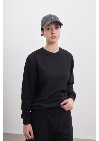 Kadın Oversize Uzun Kol Sweatshirt Şortlu Takım