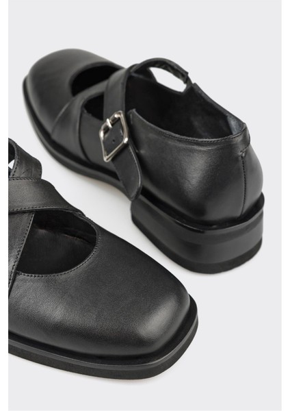 Siyah Deri Kadın Günlük Ayakkabı indirimleri