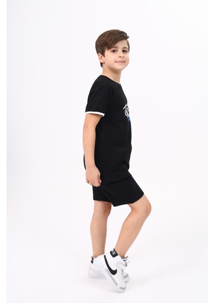 Erkek Çocuk Baskılı Şortlu Takım modelleri