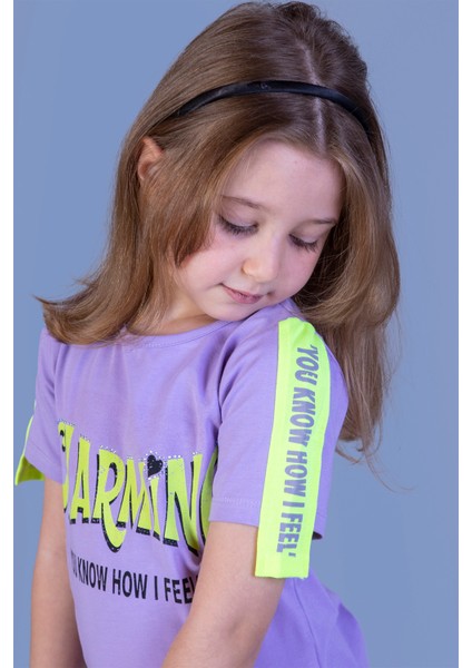 Kız Çocuk Kolları Şerit Detaylı Baskılı Tişört fiyatları