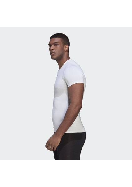 Performance HK2335 Techfit Training Tee