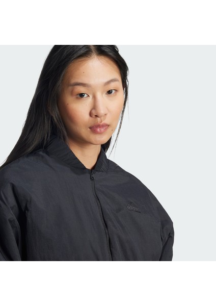 Sportswear IV9779 City Escape Padded Bomber Jacket fırsatları