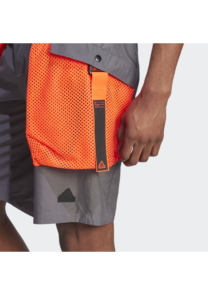 Sportswear IC3730 City Escape Premium Shorts