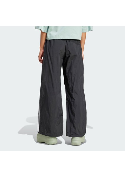 Adidas Originals IY7251 3-Stripes Woven Parachute Pants