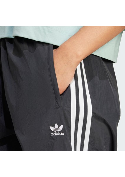 Adidas Originals IY7251 3-Stripes Woven Parachute Pants