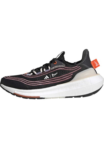 Performance HQ1399 Ultraboost Light modelleri