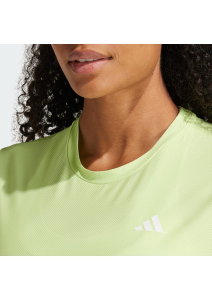 Performance IV5491 Own The Run Tee fırsatları