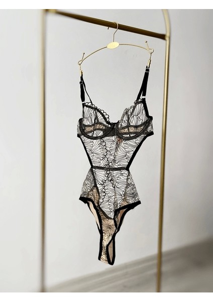 Işlemeli Bodysuit
