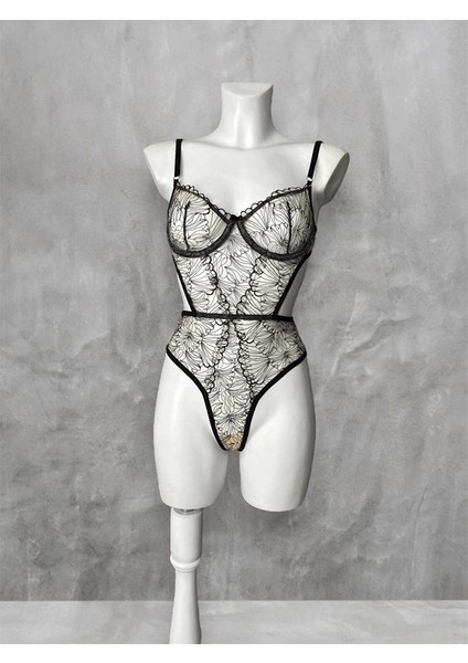 Işlemeli Bodysuit fiyatları