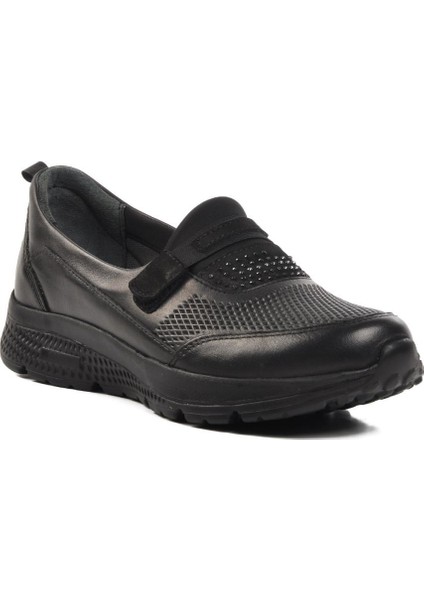 017-C Siyah Hakiki Deri Kadın Günlük Ayakkabı