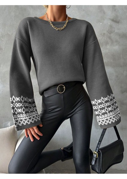 Bisiklet Yaka Salaş Kol Oversize Jakar Desenli Detaylı Gri Triko Kazak modelleri