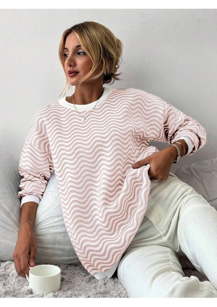 Bisiklet Yaka Dalga Desenli Triko Kazak Pudra fırsatları