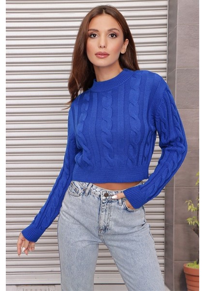 Yarım Balıkçı Yaka Saç Örgülü Kısa Crop Siyah Kazak