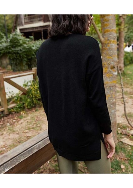 Kadın Siyah V Yaka Kazak modelleri