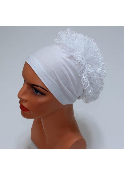 Dantelli Dikişli Beyaz Fırfırlı Bone