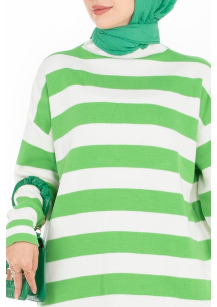 Dik Yaka Çizgili Triko Takım-Yeşil fırsatları