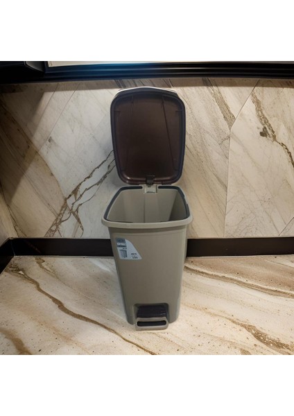 55*35*28 cm Ebatında 40 Lt Pedallı Kapaklı Krem Çöp Kovası (Banyo - Mutfak - Tuvalet - Balkon) fiyatları