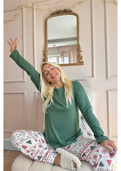 Yeşil Etnik Desenli Termal Kadın Pijama Takımı
