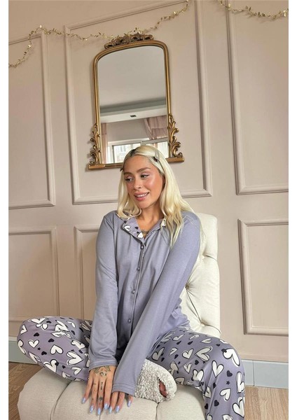 Gri Kalp Desenli Termal Önden Düğmeli Kadın Pijama Takımı fırsatları