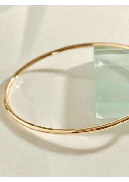 Paslanmaz Çelik Üzeri 14 Ayar Altın Kaplama Zarif Bilezik, Şık ve Dayanıklı Tasarım