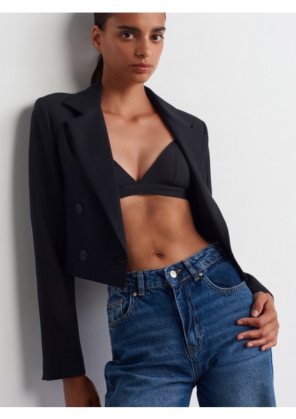 60742 Kruvaze Düğmeli Crop Blazer-Siyah