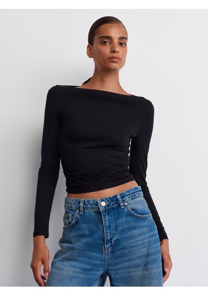 31213 Kayık Yaka Uzun Kollu Top-Siyah