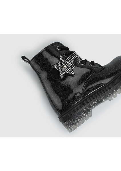 Siyah Kız Çocuk Bot indirimleri