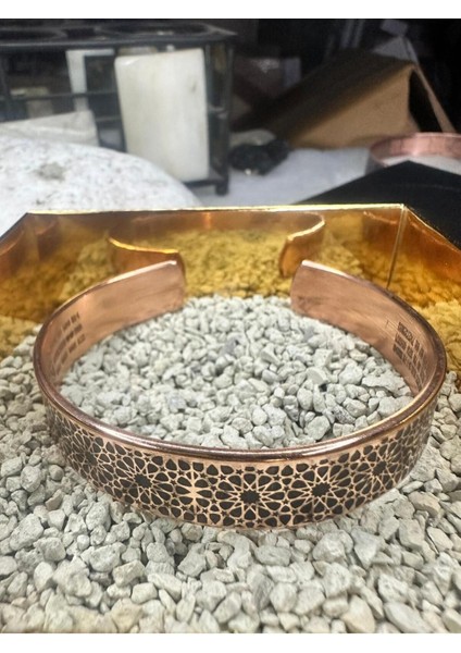 Ham saf bakır zırhlı motifli şık bileklik, 17 cm, 35-40 gr, metalik renk indirimleri